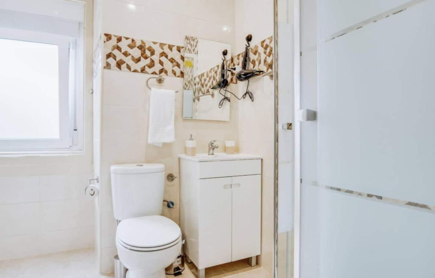 3 Bedroom Apartment In Baixa With River View Lisbon Exterior photo